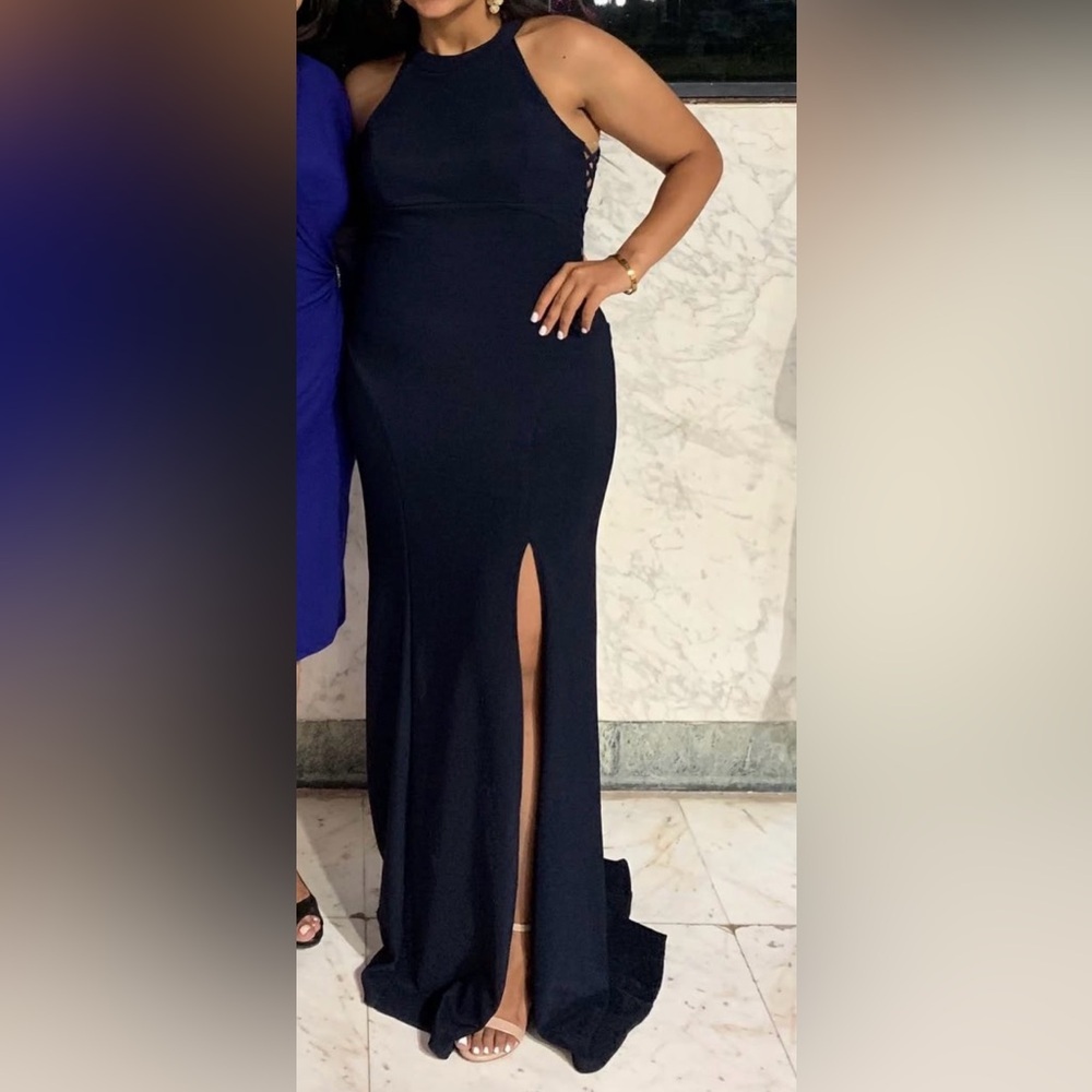 Elegant Navy Evening Gown with Halter Neck - Picture 2 of 3